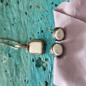 Mother of Pearl Necklace and earrings set